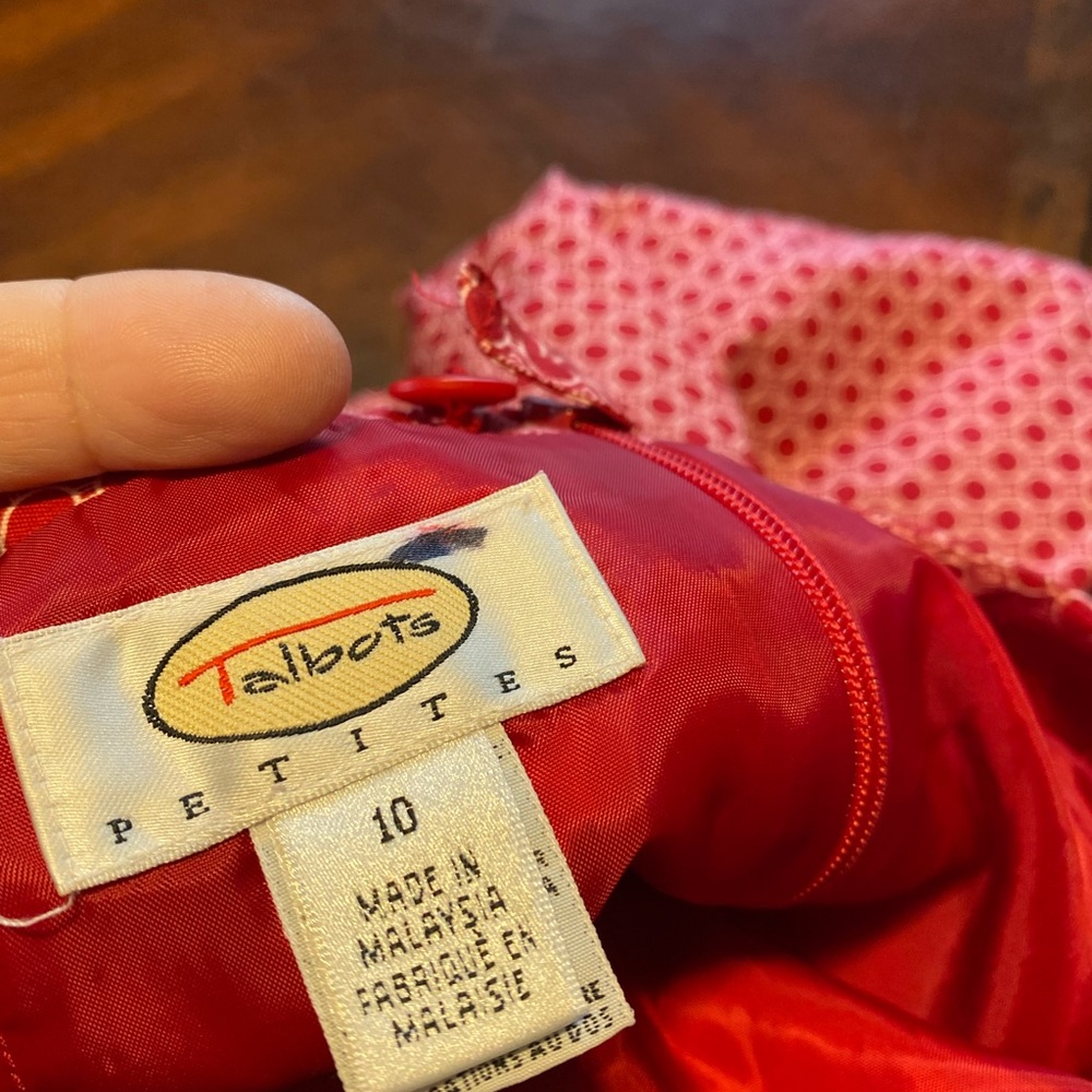 Talbots Red Geometric Capris - Picture 3 of 4